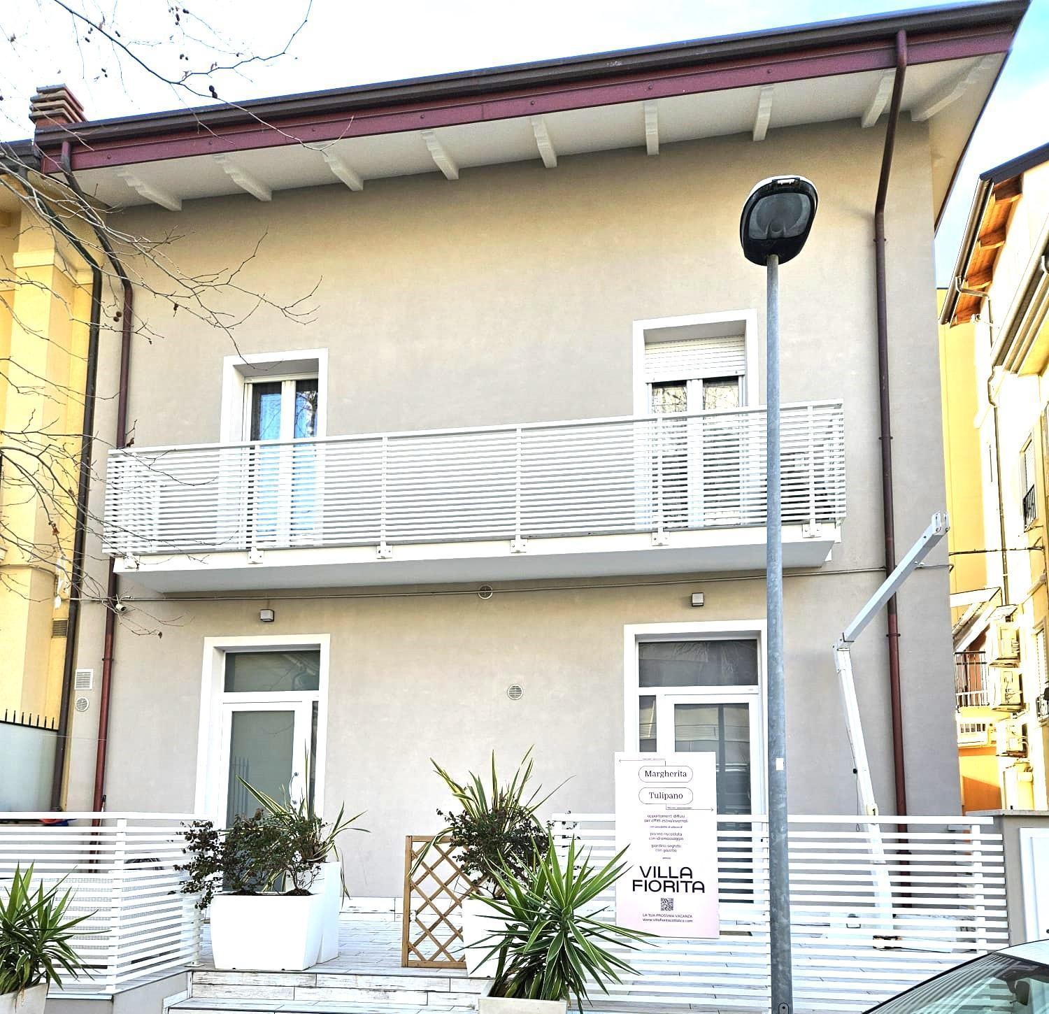 Appartamenti Diffusi Di Villa Fiorita Con Accesso Alle Piscine Della Struttura Principale Cattolica Ngoại thất bức ảnh